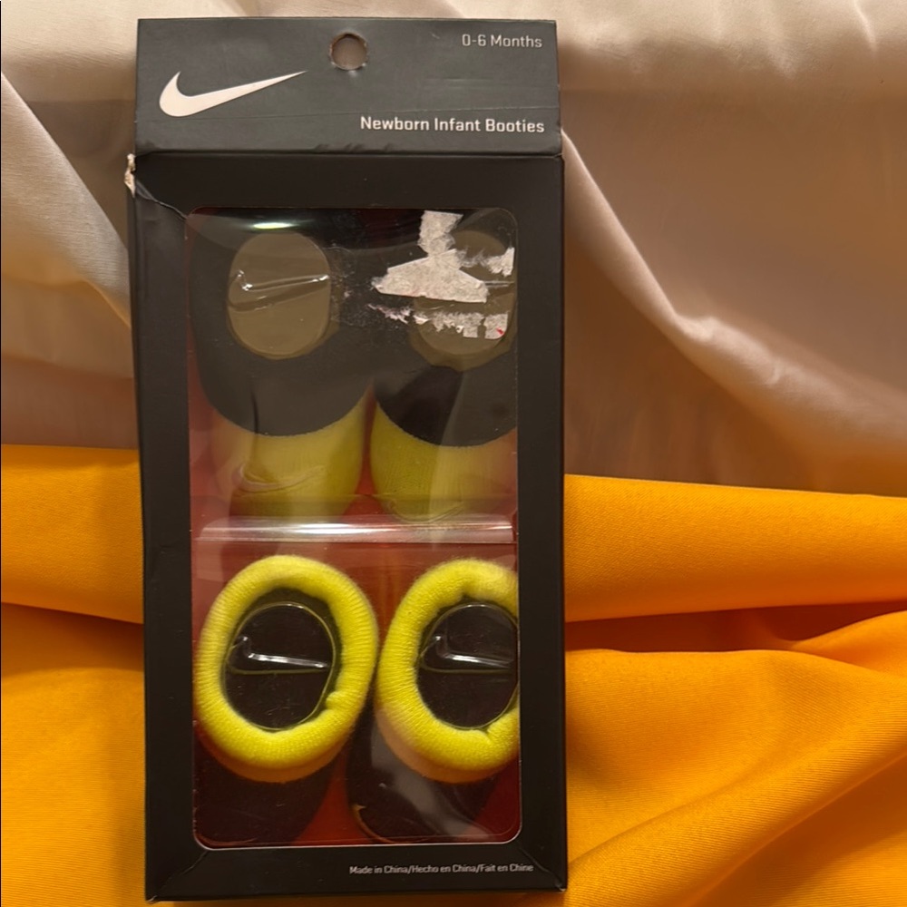 Nike Newborn Infant Booties - Yellow and Black